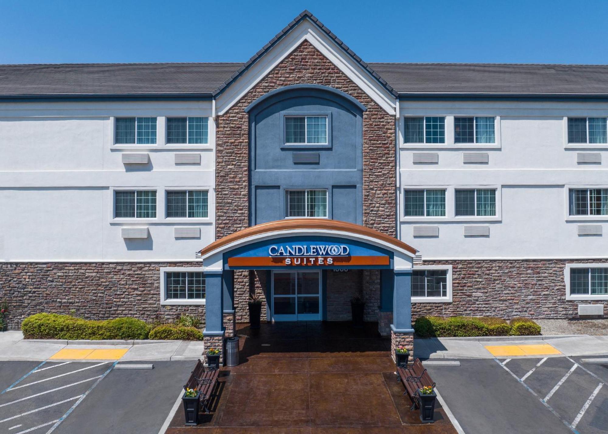 Candlewood Suites Turlock By Ihg Buitenkant foto