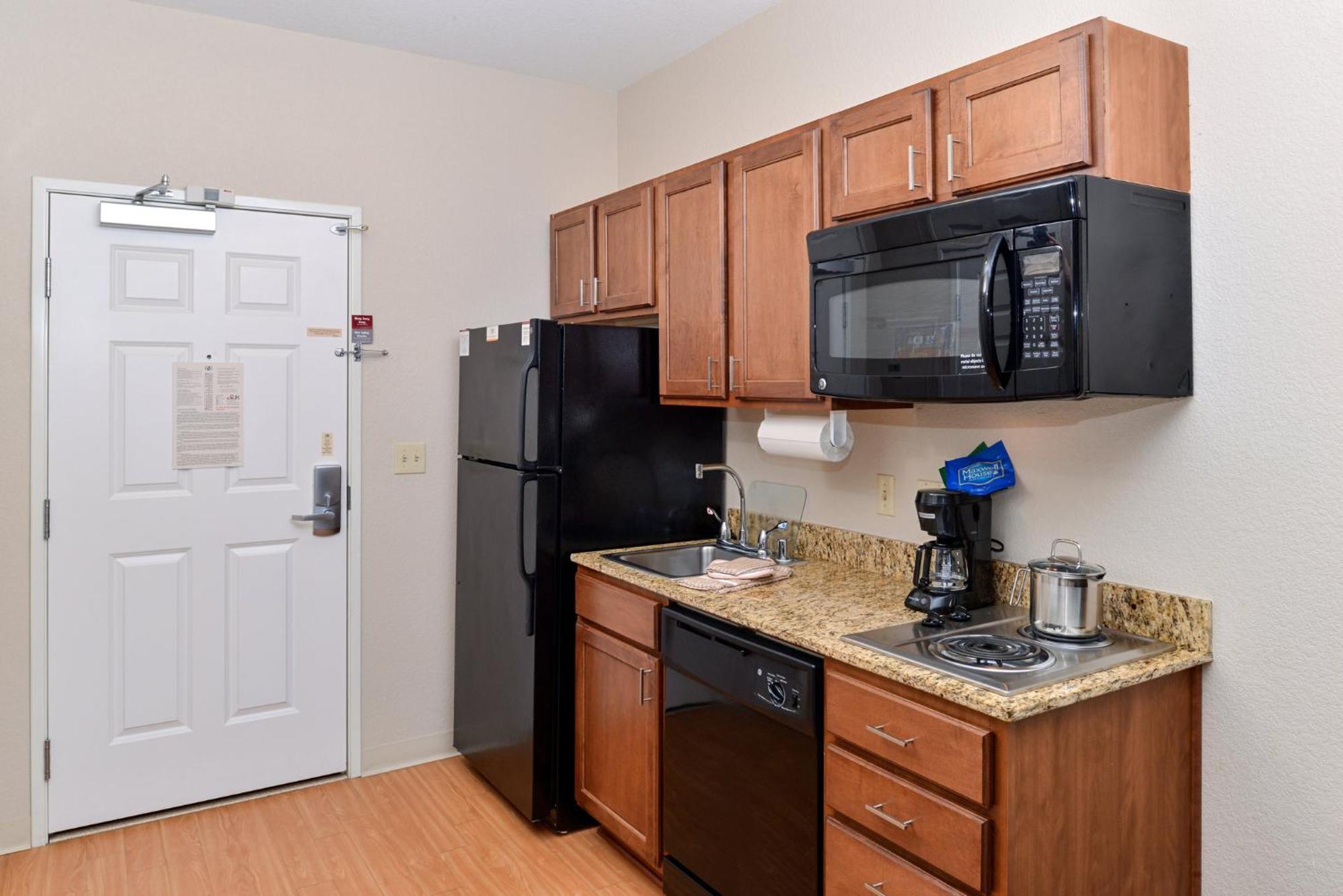 Candlewood Suites Turlock By Ihg Buitenkant foto