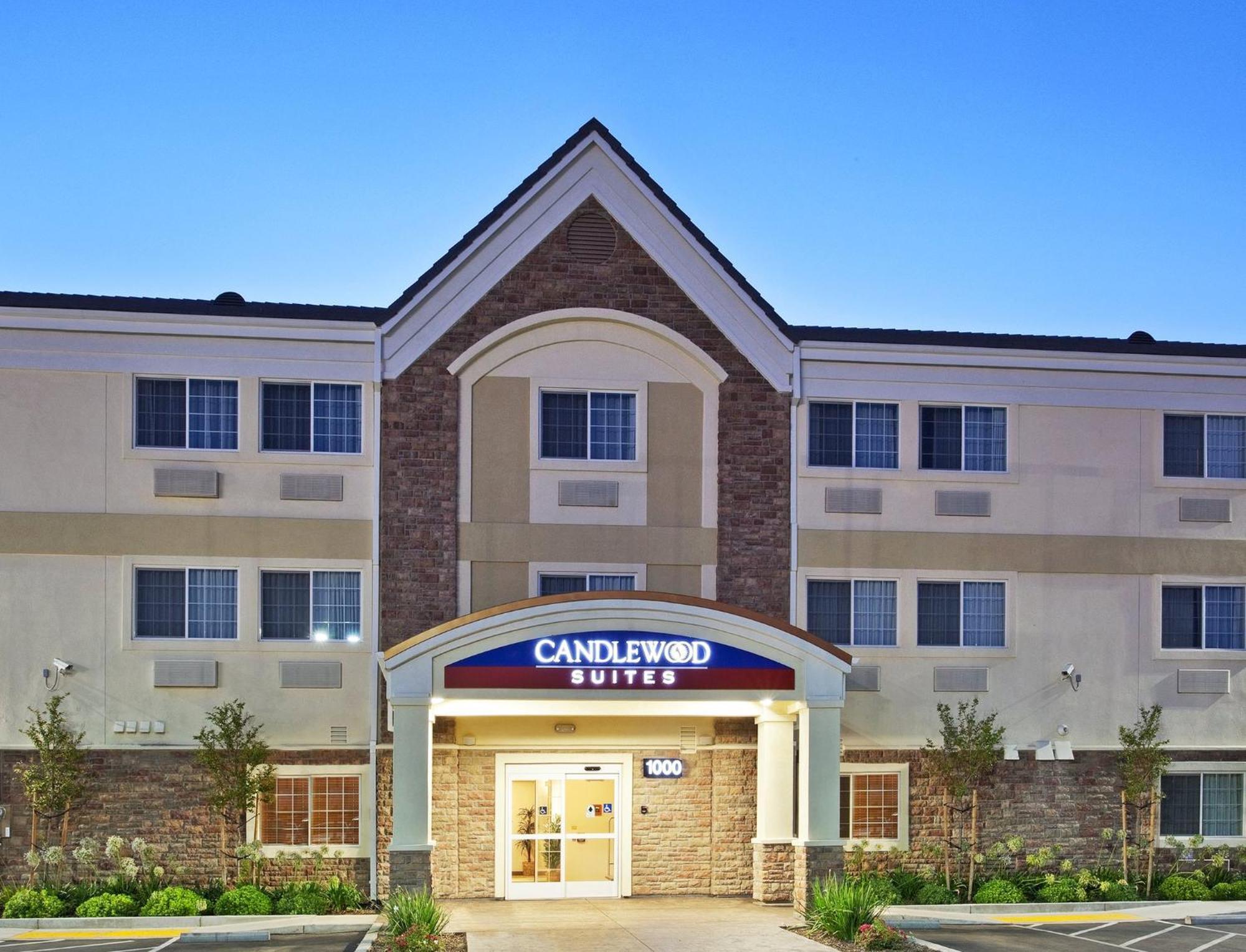 Candlewood Suites Turlock By Ihg Buitenkant foto