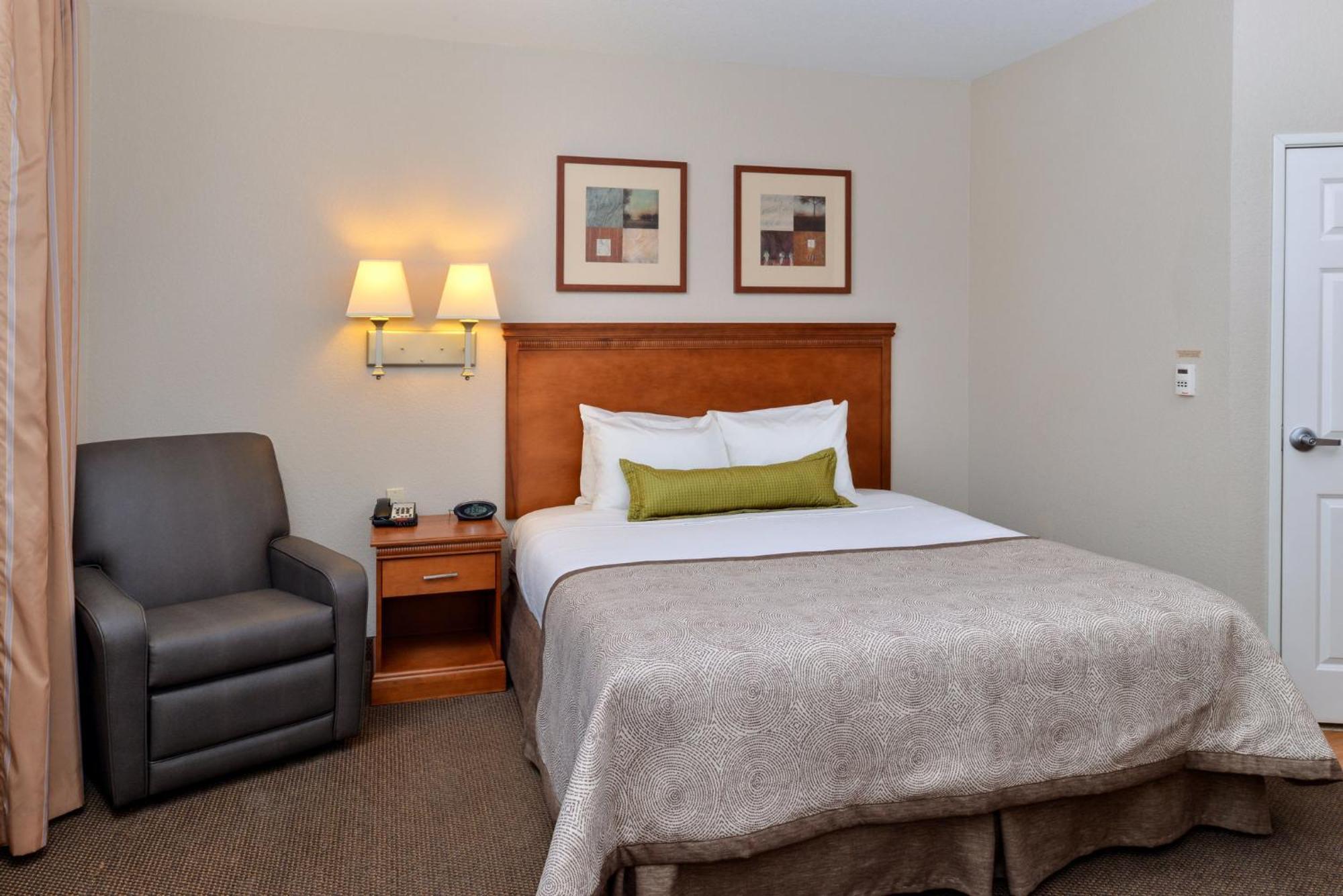 Candlewood Suites Turlock By Ihg Buitenkant foto
